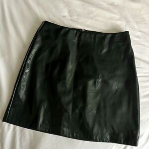 Chic Dark Green Leather Skirt